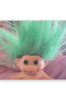 Play - Troll Canvas